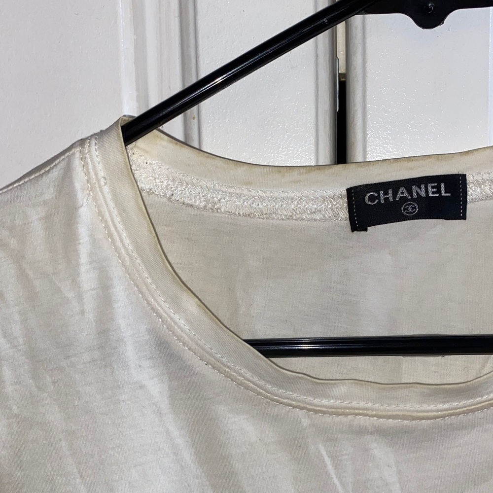 CHANEL Short Sleeve Tee - Picture 4 of 13